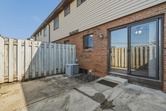 Building Photo - 195 Nottingham Ct