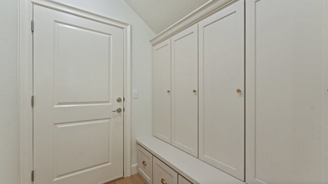 Building Photo - "Spacious 4-Bedroom Retreat with Fireplace on West Bronco Drive – Fayetteville's Hidden Gem!"