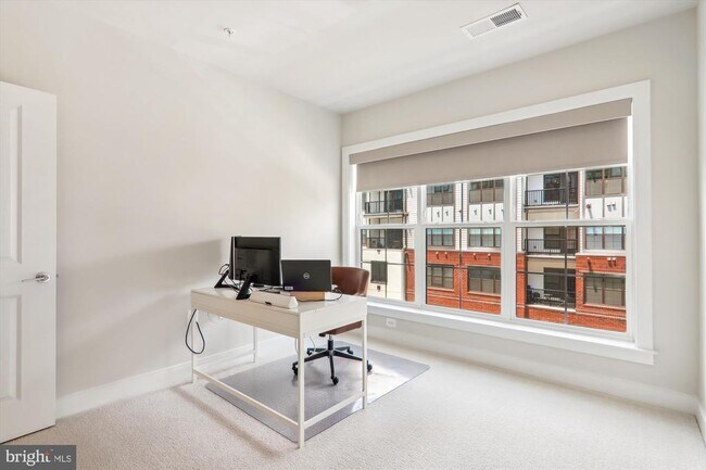 Building Photo - 104 St Ives Pl