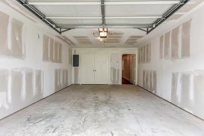 Building Photo - 21155 Gosling Rd