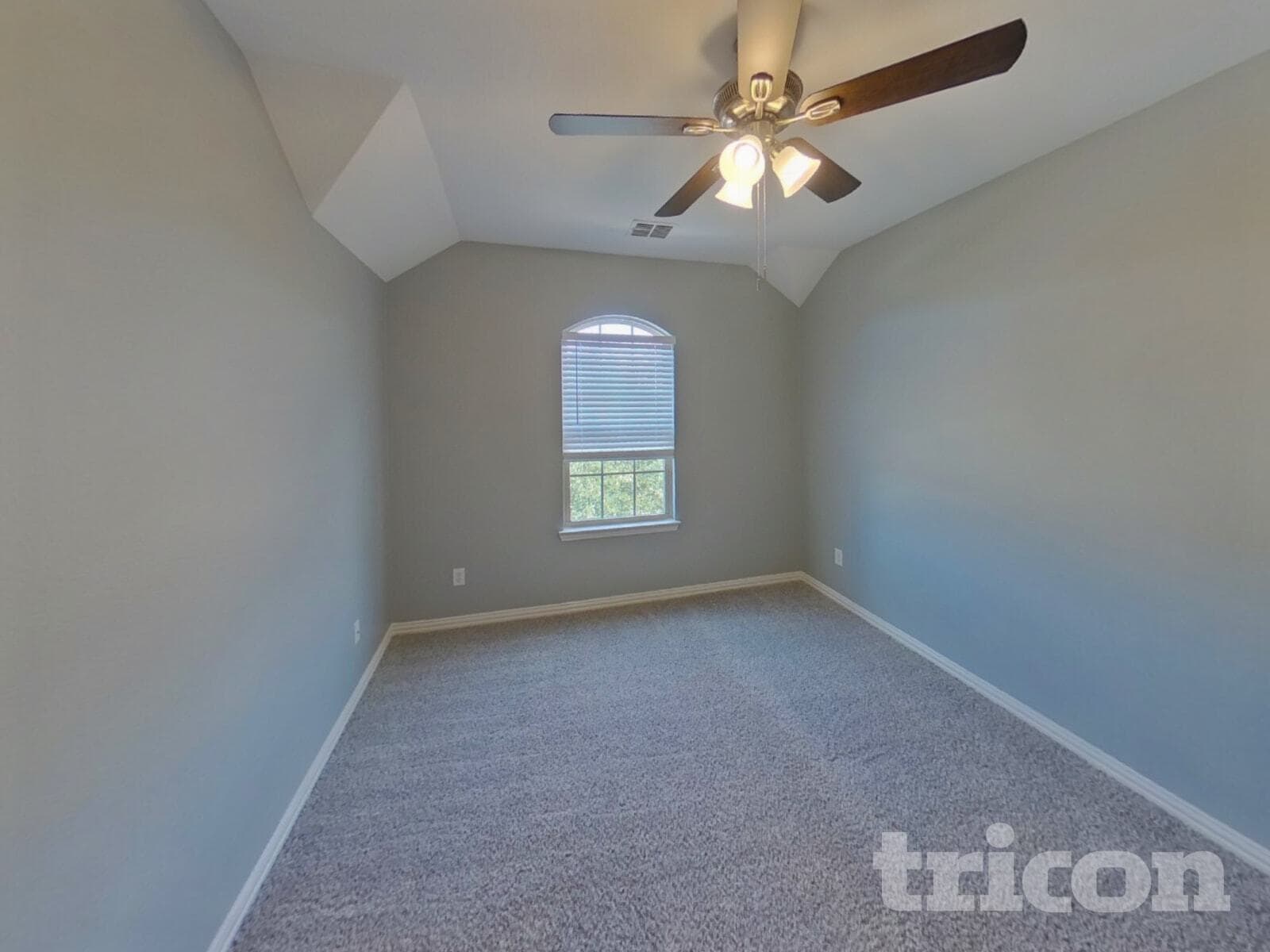 Building Photo - 2107 Parkvista Ct