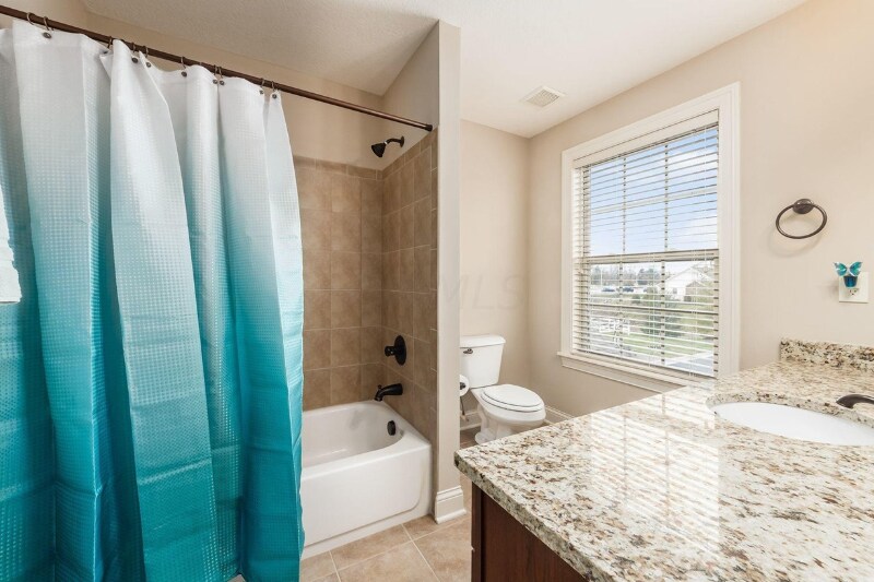 Building Photo - 903 Adara Dr