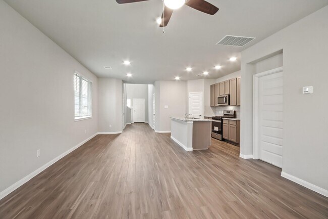 Building Photo - 2416 Bluefish Ct