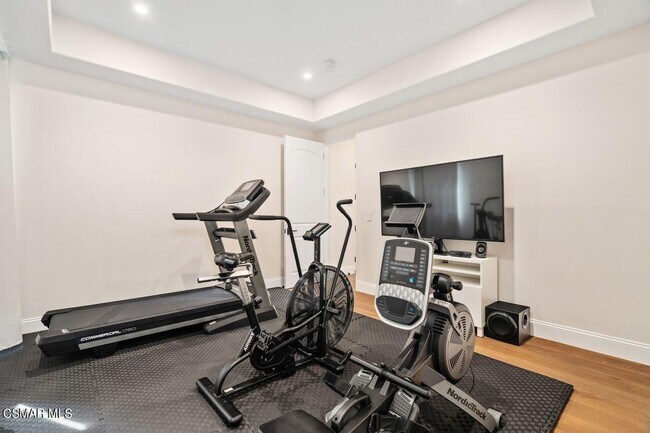 Building Photo - 12727 Landale St