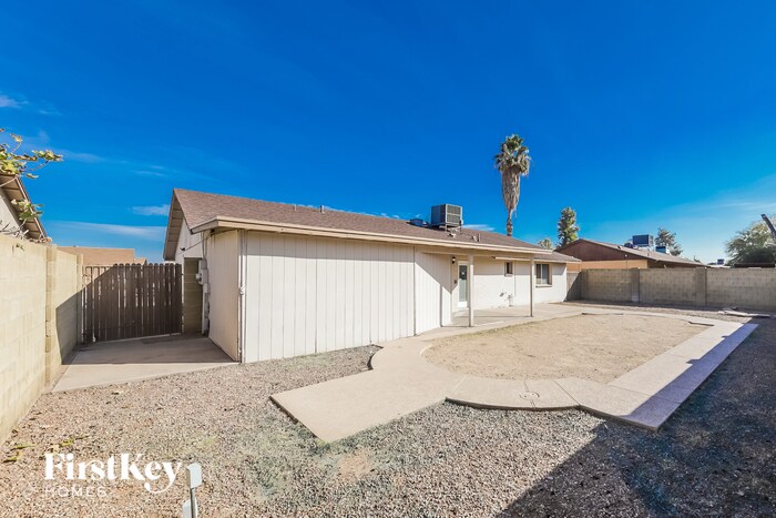 Building Photo - 11002 N 45th Ln
