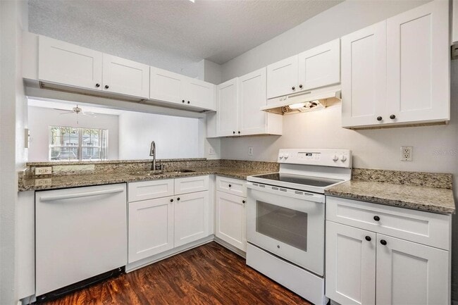 Building Photo - 2248 Lake Woodberry Cir