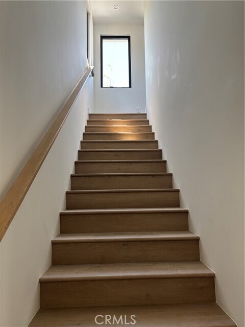 Building Photo - 4832 La Canada Blvd