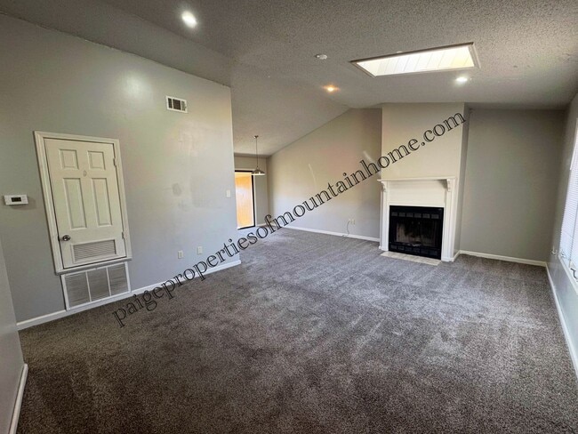 Building Photo - 605 Cooper Estates Dr