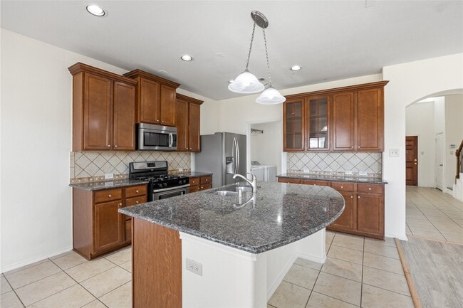 Building Photo - 23906 Fairport Harbor Ln