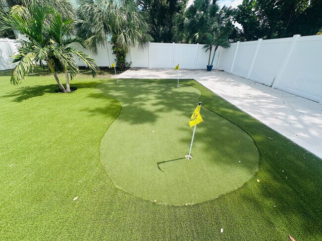 Building Photo - 2402 52nd St S