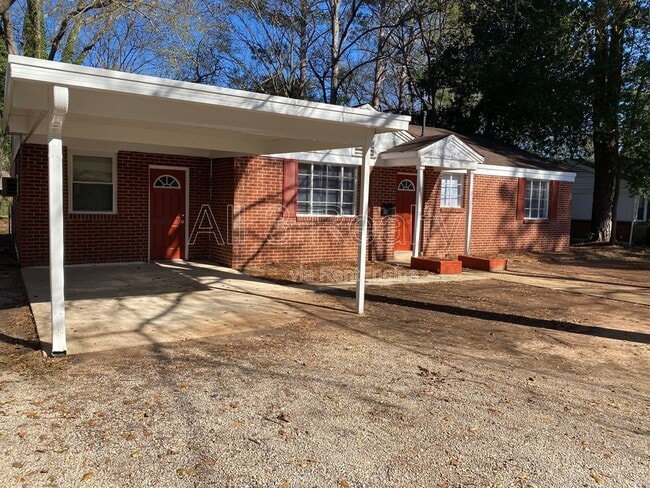 Building Photo - 3737 Dalraida Pkwy
