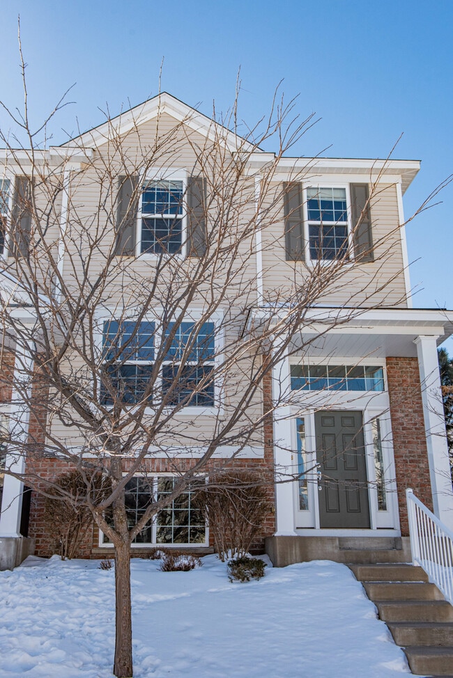 Building Photo - 15119 Fanning Dr N