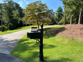 Building Photo - 7064 Brigade Ct