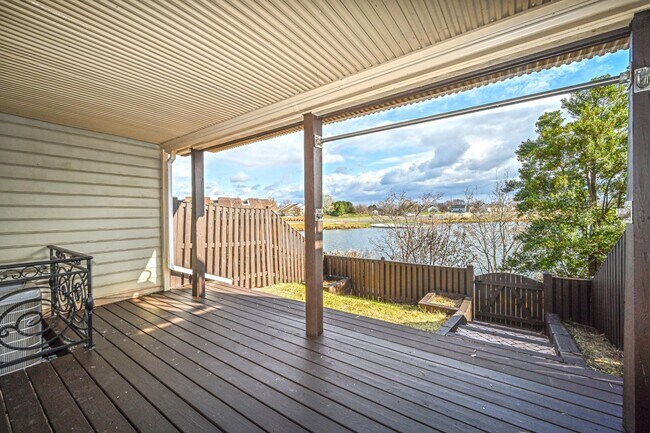 Building Photo - 44171 Paget Terrace