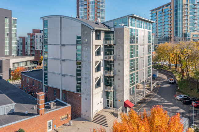 Building Photo - Mercury View Lofts