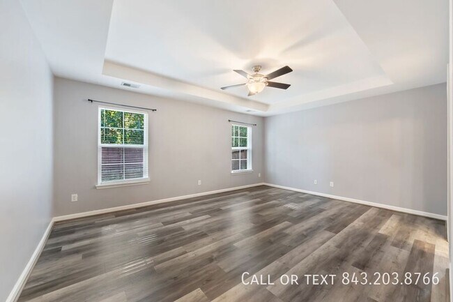 Building Photo - 341 Drayton Pl Dr