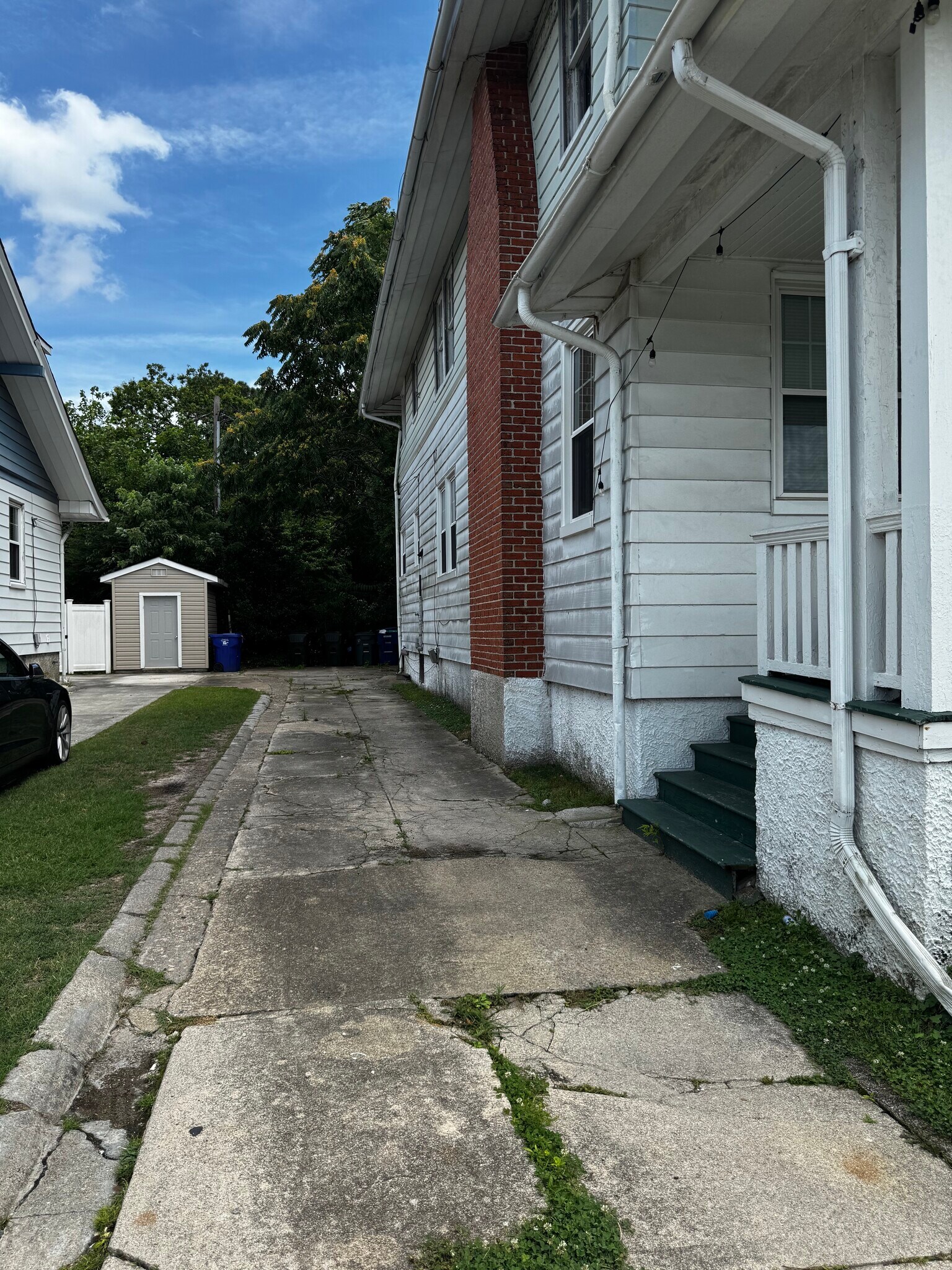 Building Photo - 4508 Mayflower Rd