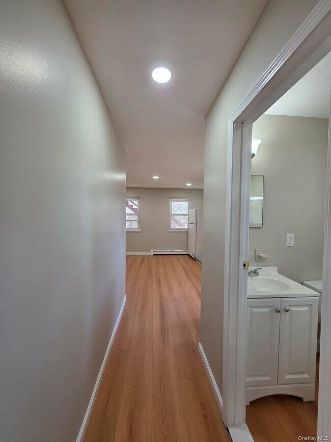 Building Photo - 308 Browns Rd