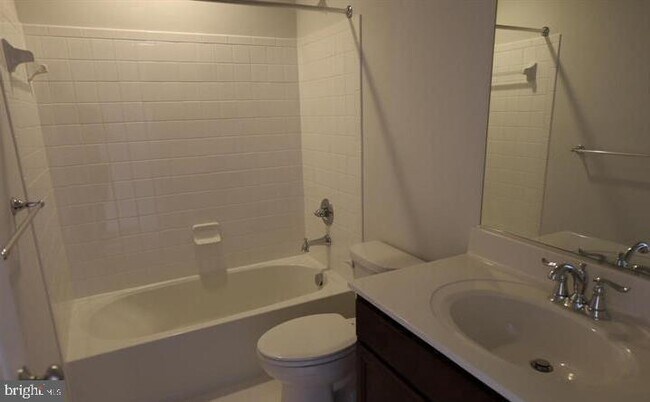 Building Photo - 2419 Auden Dr