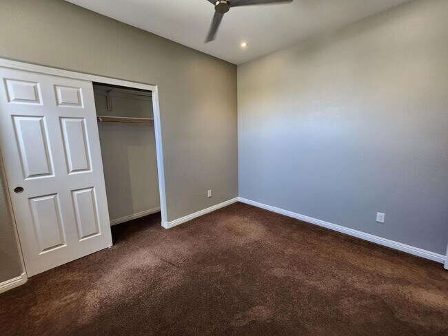 Building Photo - Beautiful Single Story 3 Bedroom close to Cadence