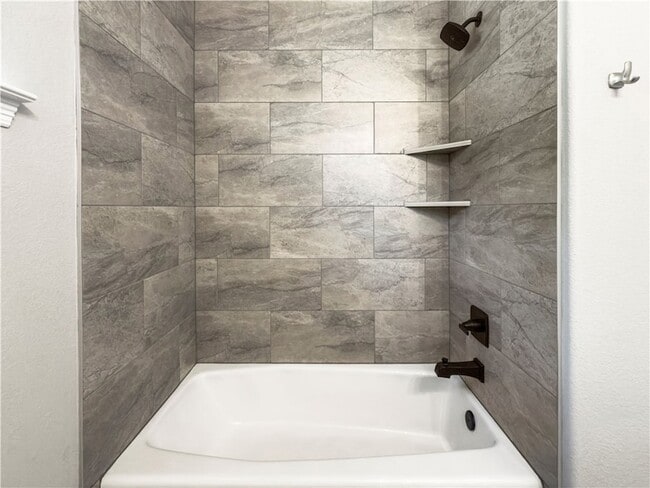 Building Photo - 2713 Colony Vis Ct