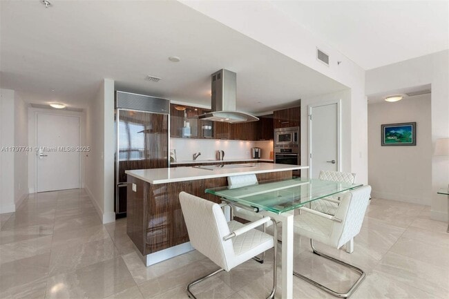 Building Photo - 6899 Collins Ave