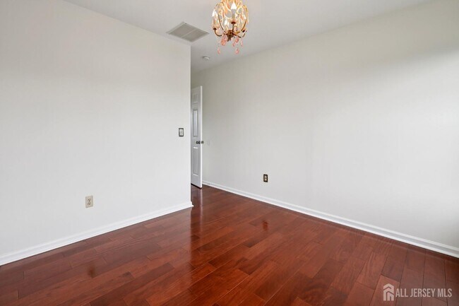 Building Photo - 5 Abate Ct