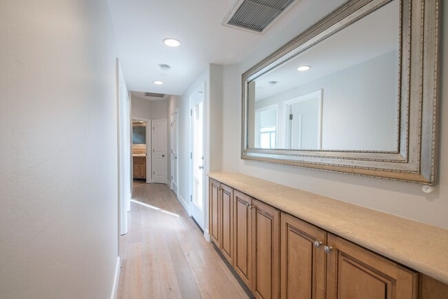 Building Photo - Oceanside Gem with ocean view and a 5-Minute Walk to the Beach/Pier