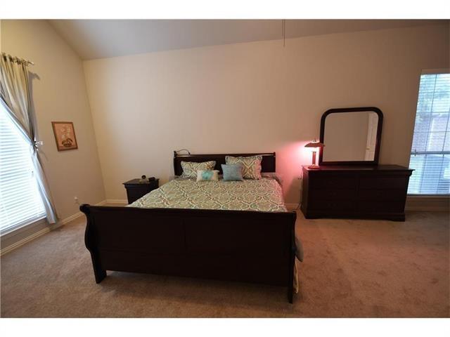 Building Photo - 4141 Silverthorne St