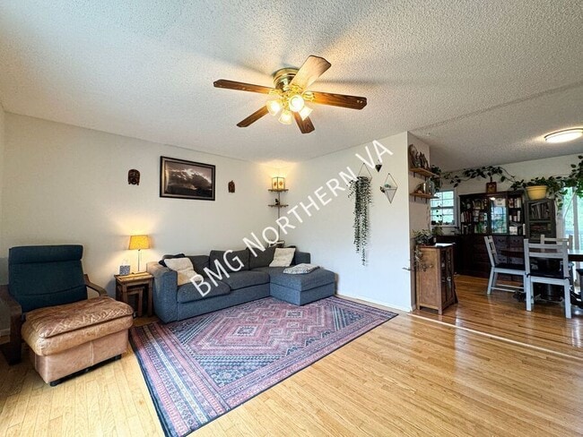Building Photo - 311 Prospect Dr SW