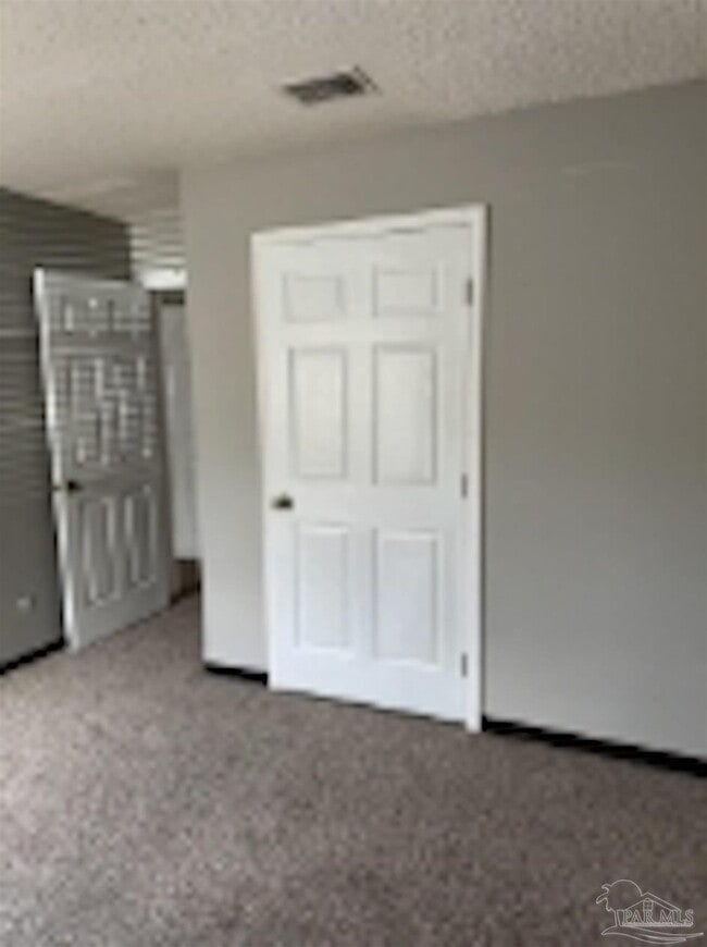 Building Photo - 455 Stara Cir