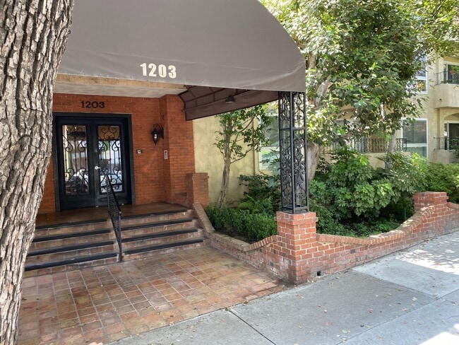 Building Photo - 1203 N Sweetzer Ave
