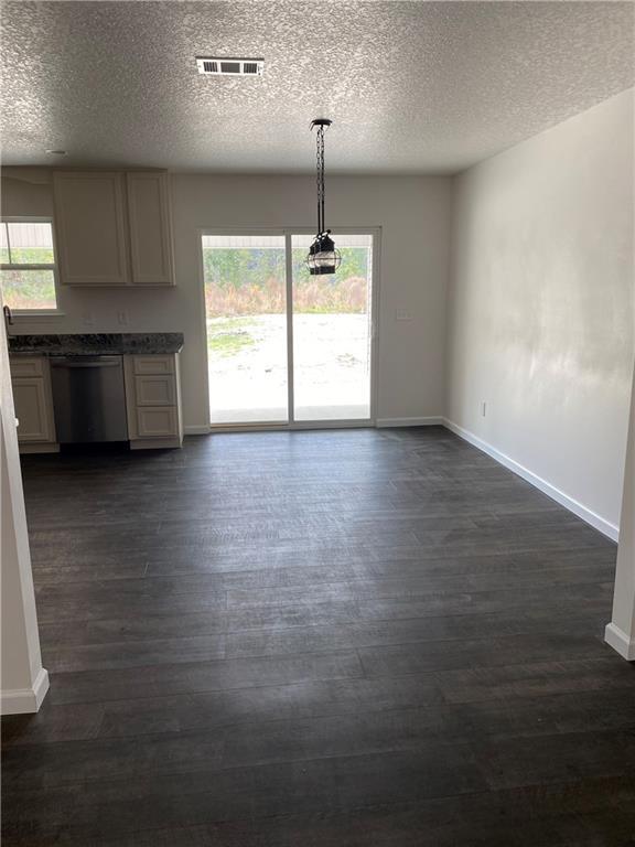 Building Photo - 1998 Raleigh Rd