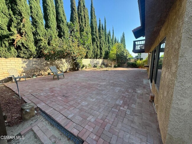 Building Photo - 2930 Reservoir Dr