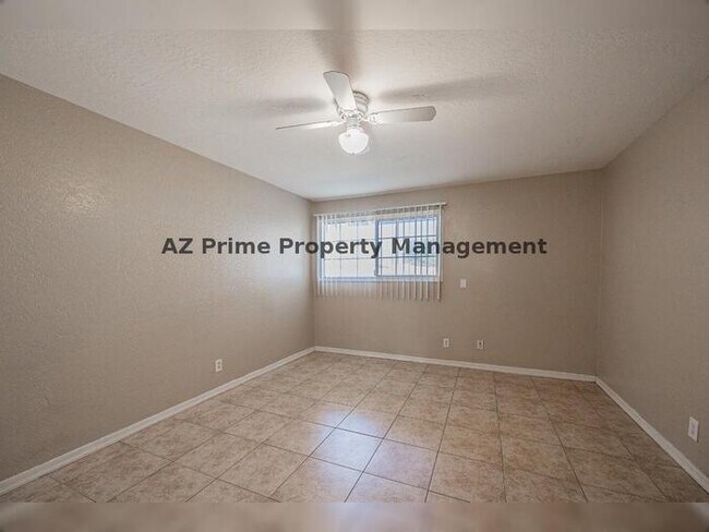 Building Photo - 7101 N 36th Ave