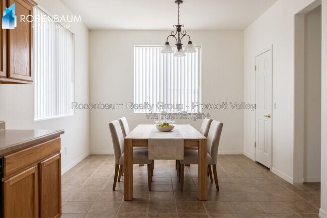 Building Photo - 8136 N Command Point Dr