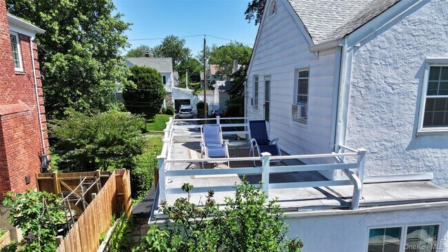 Building Photo - 32 Biltmore Ave