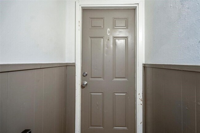 Building Photo - 3532 Midwest Dr