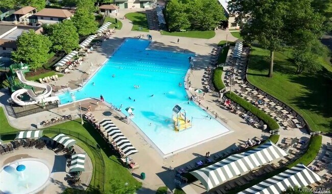 Building Photo - 60 Fir Dr