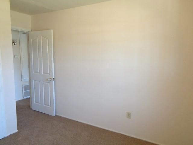 Building Photo - 4002 Cloverbrook Dr