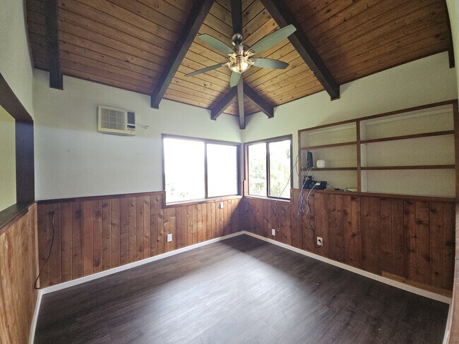 Building Photo - 1100 Ainalako Rd