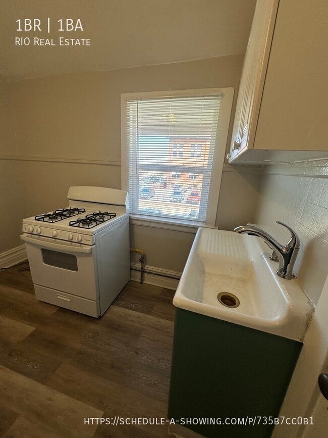 Building Photo - 150 N Grant St