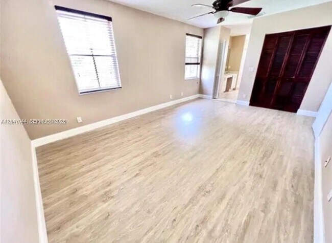 Building Photo - 8291 SW 44th Pl