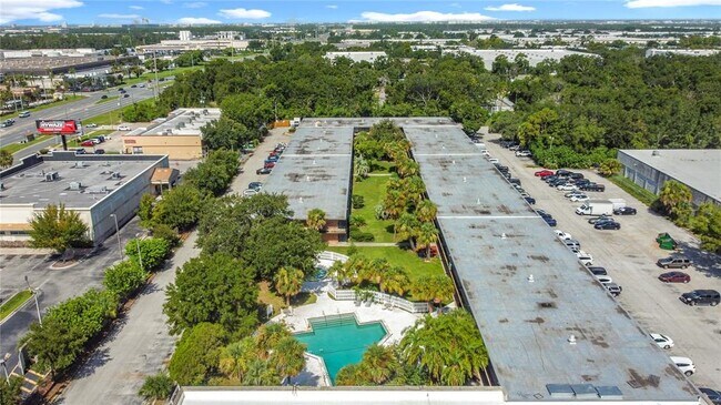 Building Photo - 7900 S Orange Blossom Trail