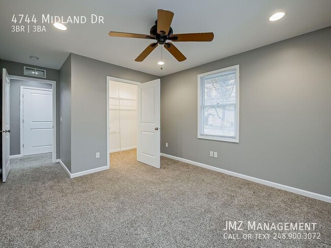 Building Photo - 4744 Midland Dr