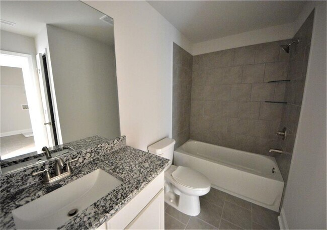 Building Photo - 2966 Chene Dr