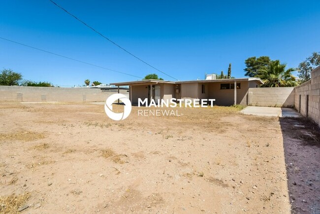 Building Photo - 8402 E Shasta Dr
