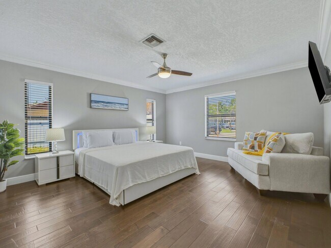 Building Photo - 1127 Sea Pines Way