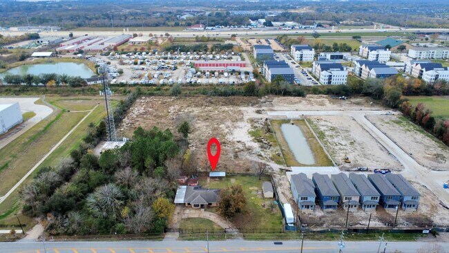 Building Photo - 13610 Furman Rd