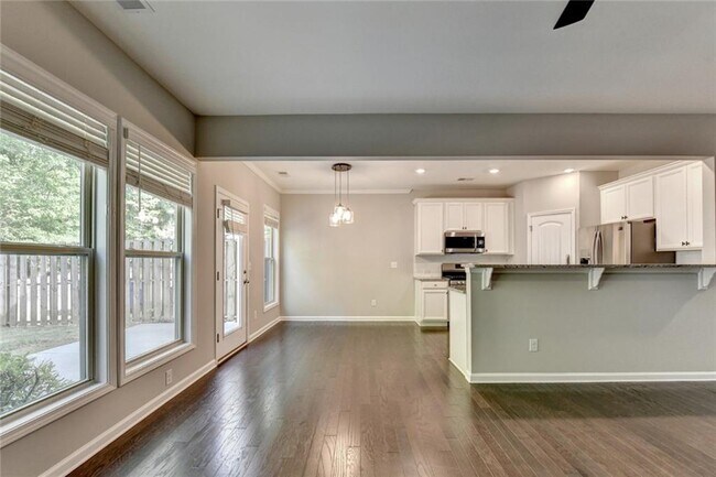 Building Photo - 7245 Heritage Oak Ct